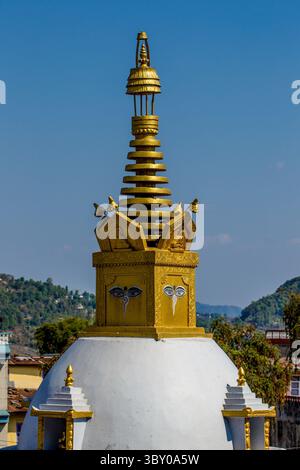 1. April 2013, Pokhara, Provinz Gandaki, Nepal: Detail des Turms und der Spitze einer kleinen buddhistischen Stupa am Bindhyabasini-Tempel in Pokhara, Nepal. (Kreditbild: © Jon G. Fuller/VW Pics via ZUMA Press Wire) Stockfoto