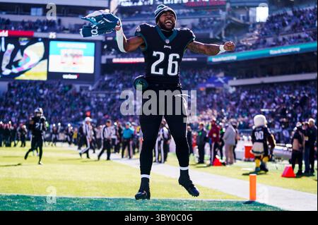 26. Dezember 2021: Philadelphia Eagles Running Back Miles Sanders (26) reagiert während des NFL-Spiels zwischen den New York Giants und den Philadelphia Eagles im Lincoln Financial Field in Philadelphia, Pennsylvania. Christopher Szagola/CSM(Kreditbild: &Copy; Chris Szagola/CSM via ZUMA Wire) Stockfoto