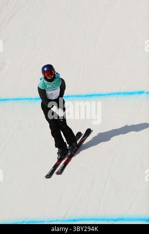 7. Februar 2022, Peking, China: Eileen GU of China in Aktion während der Women's Freeski Big Air Qualifikation beim Big Air Shougang am 7. Februar 2022 in Peking, China (Credit Image: © Mickael Chavet via ZUMA Press Wire) Stockfoto