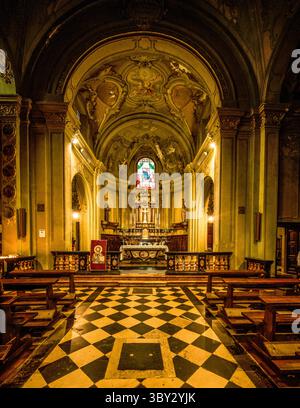 Innenraum der Kirche der Heiligen Nabore und Felice in Cadenabbia, Griante, Comer See, Italien Stockfoto