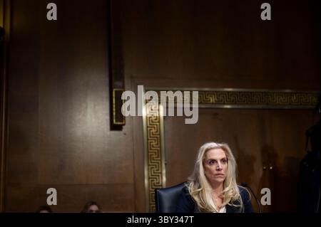 13. Januar 2022, Washington, District of Columbia, USA: Lael Brainard tritt am Donnerstag, 13. Januar 2022 vor einer Anhörung des Senatsausschusses für Banken, Wohnungsbau und Stadtentwicklung zur Ernennung als stellvertretende Vorsitzende des Board of Governors des Federal Reserve Systems im Dirksen Senate Office Building in Washington, DC, vor (Credit Image: © Rod Lamkey/CNP via ZUMA Press Wire) Stockfoto