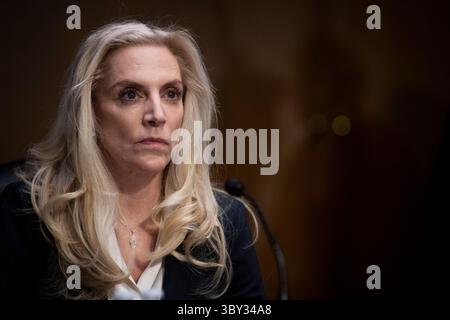 13. Januar 2022, Washington, District of Columbia, USA: Lael Brainard tritt am Donnerstag, 13. Januar 2022 vor einer Anhörung des Senatsausschusses für Banken, Wohnungsbau und Stadtentwicklung zur Ernennung als stellvertretende Vorsitzende des Board of Governors des Federal Reserve Systems im Dirksen Senate Office Building in Washington, DC, vor (Credit Image: © Rod Lamkey/CNP via ZUMA Press Wire) Stockfoto