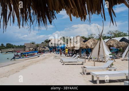 5. Mai 2021, Insel Tierra Bomba, Bolivar, Kolumbien: Isla Tierra Bomba ist eine kolumbianische Insel vor der Küste von Cartagena de Indias. (Kreditbild: © Nano Calvo/VW Pics via ZUMA Press Wire) Stockfoto