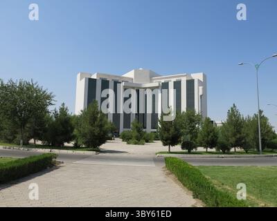 Gebäude im Stadtzentrum von Aschgabat, Turkmenistan, Asien Stockfoto