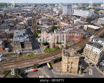 Luftfahrt, mittelalterliche Burg Newcastle upon Tyne, Donjon und St. Nicholas Cathedral, England Stockfoto
