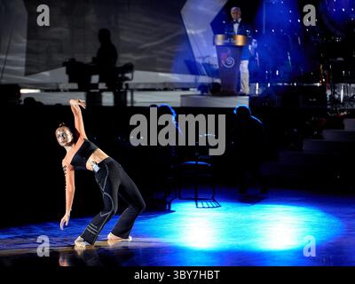 22. Januar 2022, Moskau, Russland: Angelica Elange trat für die Gäste beim 25. Latin American Dance World Cup auf. Der 25. Latin American Dance World Cup fand trotz drohender Pandemie in Moskau statt. Die besten Sport- und Tanzpaare traten schließlich im Staatlichen Kreml-Palast auf. (Foto: © Mihail Siergiejevicz/SOPA Images via ZUMA Press Wire) Stockfoto