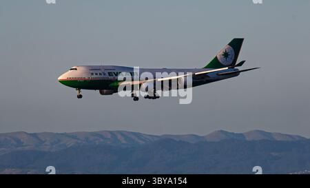 San Francisco Intl. Flughafen 5-28-2006 Burlingame CA USA EVA Air Boeing 747-400Combi B-16403 Ankunft am San Francisco International Airport Stockfoto