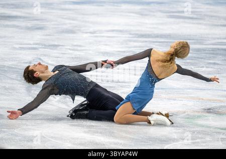 14. Februar 2022 in Peking, China: Die finnischen Eistänzer Juulia Turkkila und Maksym Nikitin treten bei den Olympischen Winterspielen 2022 in Peking an. (Bild: © Mark Edward Harris/ZUMA Press Wire) Stockfoto