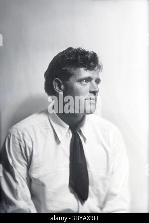 24. August 2012, San Francisco, Kalifornien, USA: Jack London (1876-1916), US-amerikanischer Schriftsteller, Halblänge Portrait, von Arnold Genthe zwischen 1906 und 1916 (Credit Image: © Circa Images/Glasshouse Via ZUMA Press Wire) Stockfoto
