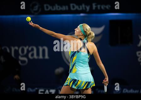 18. Februar 2022, DUBAI, VEREINIGTE ARABISCHE EMIRATE: Lyudmyla Kichenok aus der Ukraine im Doppelhalbfinale der Dubais Duty Free Tennis Championships 2022 WTA 1000 (Foto: © Rob Prange/AFP7 via ZUMA Press Wire) Stockfoto