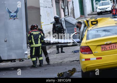 VERKEHRSUNFALL 19. Juli 2025 schwerer Verkehrsunfall mit mehreren Autos und einem LKW, das Ergebnis war ein Toter und mehrere Verletzte im Sektor der Legarda nördlich von Quito QUITO PICHINCHA ECUADOR DIS TRAFFIC ACCIDENTEDETRANSITO be3670300b9b998c7d80490eaf91bd51 Copyright: XHENRYxLAPOx Stockfoto