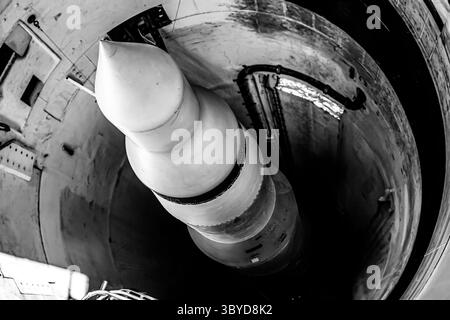 Blick auf das Delta-09 Minuteman Missile Silo in der kargen Landschaft von South Dakota Stockfoto