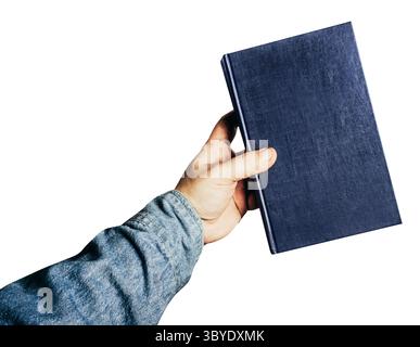 Isoliertes Foto der männlichen Hand in Denim-Hemd mit antikem Buch auf weißem Hintergrund. Stockfoto