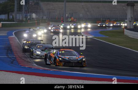 58 PRETTE Louis, SMALLEY Adam, Garage 59, McLaren 720S GT3 EVO, Action während der 6. Runde des GT World Challenge Sprint Cups mit AWS 2025, vom 18. Bis 20. Juli 2025 auf dem Misano World Circuit Marco Simoncelli in Misano Adriatico, Italien Stockfoto