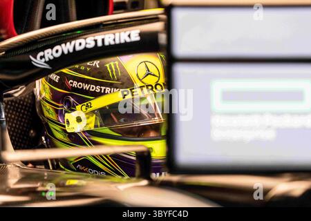 1. April 2023, Melbourne, Victoria, Australien: Lewis Hamilton aus Großbritannien fährt das (44) Mercedes AMG Petronas F1 Team W13 während des letzten Trainings vor dem F1 Grand Prix von Australien auf der Albert Park Grand Prix Strecke. (Kreditbild: © George Hitchens/SOPA Images via ZUMA Press Wire) Stockfoto