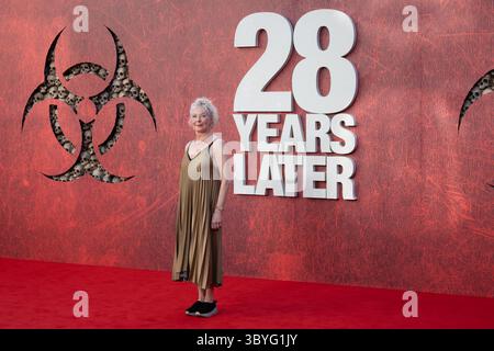 Darsteller und Gäste nehmen an der 28 Years Later World Film Premiere am Leicester Square Teil mit: Stella Gonet Where: London, Großbritannien When: 18 Jun 2025 Credit: Phil Lewis/WENN Stockfoto