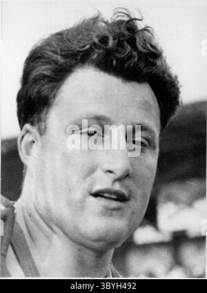 August 1960 - erste Reihe, von links nach rechts: Michel Maquet, Javelin; Syroviatsky, Javelin; Brakcht, Long Jump; und Husson, Hammer werfen. Zweite Reihe, von links nach rechts: Lagorce, Relais 4x100 m, Battista, Triple Jump und Fournier, High Jump. (Kreditbild: © Keystone Press Agency/ZUMA Press Wire) Stockfoto