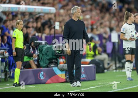 Basel, Schweiz. Juli 2025. CHE, Basel, Frankreich gegen Deutschland, Länderspiel, UEFA, St. Jakob-Park, UEFA-Frauen-Europameisterschaft 2025, Viertelfinale im Bild: Christian Wück (Bundestrainer Deutschland) DFB/DFL-VORSCHRIFTEN VERBIETEN JEDE VERWENDUNG VON FOTOGRAFIEN ALS BILDSEQUENZEN UND/ODER QUASI-VIDEO, 19.07.2025, Foto Credit: HMB Media/Alamy Live News Stockfoto