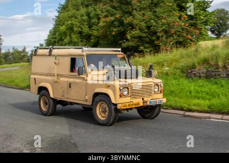 1991 90er Jahre Desert Land Rover Diesel 2495 ccm; auf der Wheels Up North Weekender Vintage-Klassiker und Performance, Sammler und Enthusiasten Motorshow. Kendal, Großbritannien Stockfoto