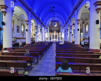 Kolumbien, Medellin, 17. Mai 2023, Innenansicht der Kirche San Jose Stockfoto