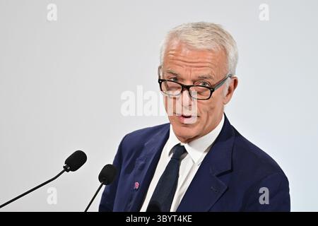 16. Oktober 2023, Paris, Frankreich: Paris (Frankreich), 16.10.2023. - Präsident der französischen Arbeitgebervereinigung Bewegung der Unternehmen Frankreichs (MEDEF) Patrick Martin spricht während seiner Teilnahme an einer Sozialkonferenz mit Gewerkschaften und Arbeitgebern beim französischen Conseil Economique, Social et Environnemental (CESE - Wirtschafts-, Sozial- und Umweltrat) in Paris, Frankreich, 16. Oktober 2023. Im Mittelpunkt der Sozialkonferenz stehen niedrige Löhne gegen hohe Inflation und Meinungsverschiedenheiten mit den Sozialpartnern in anderen Fragen. (Francia) (Bild: © Miguel Medina/POOL via ZUMA Press Wire) Stockfoto