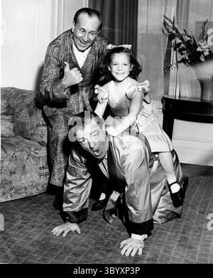 April 1973 - London, England, Vereinigtes Königreich - William (BUD) Abbott und Lou Costello (Foto: © Keystone Press Agency/ZUMA Press Wire) Stockfoto