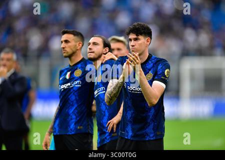 Mai 2022, Italien, Mailand: Mailand, Italien. Mai 2022. Alessandro Bastoni von Inter gesehen nach dem Spiel Der Serie A zwischen Inter und Sampdoria in Giuseppe Meazza in Mailand., Credit:Tommaso Fimiano / ZUMA Press (Credit Image: © Tommaso Fimiano/Gonzales Foto via ZUMA Press) Stockfoto
