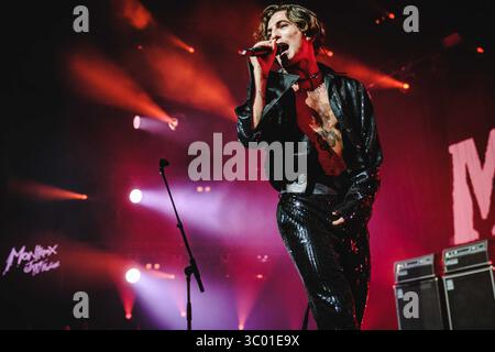 12. Juli 2022, Schweiz, Montreux: Montreux, Schweiz. Juli 2022. Die italienische Glam-Rock-Band MÃ¥ neskin gibt ein Live-Konzert während des Schweizer Musikfestivals Montreux Jazz Festival 2022 in Montreux. Hier ist Sänger Damiano David live auf der Bühne zu sehen., Credit:Tilman Jentzsch / ZUMA Press (Credit Image: © Tilman Jentzsch/Gonzales Foto via ZUMA Press) Stockfoto