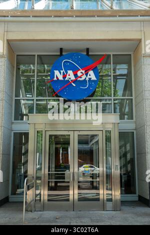 USA Washington DC Federal Government NASA Hauptquartier National Aeronautics and Space Administration Vordertür und Logo Stockfoto