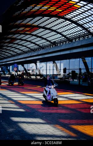 11. Mai 2018, Amsterdam, Niederlande: Die Seeseite des Amsterdamer Centraal, der größte Bahnhof von Amsterdam, Niederlande. (Foto: Gonzales Photo - Paul Crudge) (Foto: © Paul Crudge/Gonzales Photo via ZUMA Press) Stockfoto