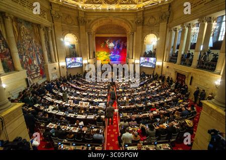 Bogota, Kolumbien. Juli 2025. Eine allgemeine Ansicht des kolumbianischen Kongresses während der Ratenzeiträume des Kolumbianischen Kongresses 2025-2026, am 20. Juli 2025 in Bogota, Kolumbien. Foto: Sebastian Barros/Long Visual Press Credit: Long Visual Press/Alamy Live News Stockfoto