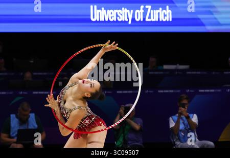 Essen, Deutschland. Juli 2025. firo: 17.07.2025 Sport International, FISU World University Games 2025, Rhein-Ruhr 2025, Rhythmische Gymnastik Lauren Gruniger, Schweiz, Universität Zürich Credit: dpa/Alamy Live News Stockfoto