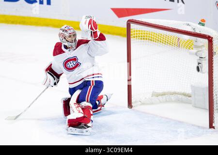 20. Oktober 2018: Montreal Canadiens Torhüter Carey Price (31) begeistert seinen Handschuh auf dem Siegtor des NHL-Spiels zwischen den Montreal Canadiens und Ottawa Senators im Canadian Tire Centre in Ottawa, Kanada. Daniel Lea/CSM(Kreditbild: &Copy; Daniel Lea/CSM via ZUMA Wire) Stockfoto