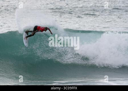 20. Oktober 2018: Peniche, Portugal - Italo Ferreira aus Brasilien in Aktion während der World Surf League MEO Rip Curl Pro Portugal, dem 10. Event der WSL Men's Championship Tour, am Strand von Supertubos in Peniche, Portugal, am 20. Oktober 2018. (Foto: © Pedro Fiuza/ZUMA Wire) Stockfoto