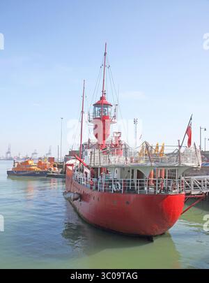 Rotes Leuchtschiff im Hafen von harwich an der Küste von essex Stockfoto
