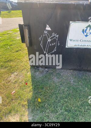 Downtown Nashville, Tennessee, zeigt Skyline der Stadt, Straßen, Graffiti, Street Art und Architektur; fotografiert während des Besuchs von Five Points Einheimischen. Stockfoto