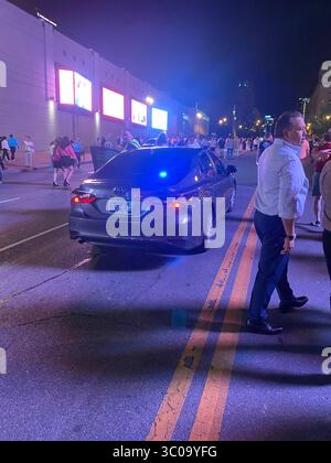 Downtown Nashville, Tennessee, mit Skyline, Straßen und Architektur der Stadt; fotografiert während des Besuchs von Five Points Einheimischen. Stockfoto