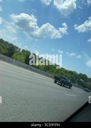 Downtown Nashville, Tennessee, mit Skyline, Straßen und Architektur der Stadt; fotografiert während des Besuchs von Five Points Einheimischen. Stockfoto