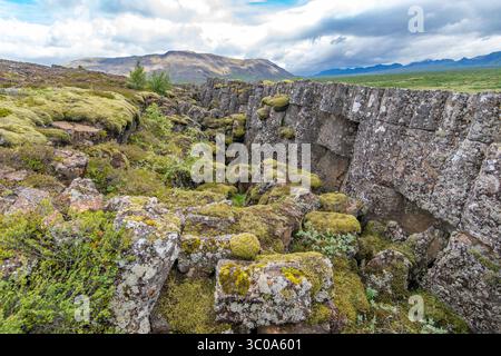 16. Juli 2017 - Island - Island - Thingvellir, das Grabenbruchtal, das den Kamm des Mittelatlantischen Rückens und die Grenze zwischen der nordamerikanischen tektonischen Platte und dem Eurasischen markiert (Bild: © Edwin Remsberg / Vwpics/VW Pics Via ZUMA Wire) Stockfoto