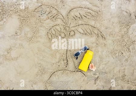 Sommer Strand Zeichnung mit Sonnenbrille und Sonnencreme Stockfoto