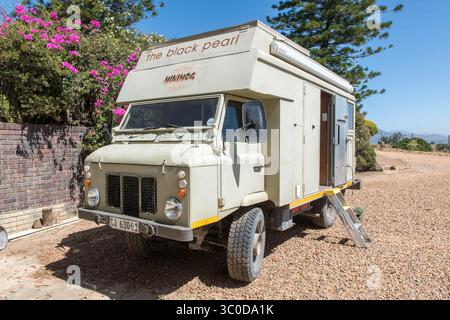 Januar 2018 - Kapstadt, Westkap, Südafrika - Transportwagen für Weinberg neben Ziegelmauer, Kapstadt, Südafrika (Kreditbild: © Edwin Remsberg / Vwpics/VW Pics Via ZUMA Wire) Stockfoto
