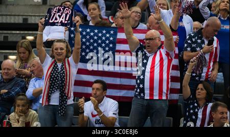 10. November 2018 - Prag, Tschechische Republik - amerikanische Fans beim Fed Cup Finale 2018 zwischen der Tschechischen Republik und den Vereinigten Staaten von Amerika (Foto: © AFP7 via ZUMA Wire) Stockfoto