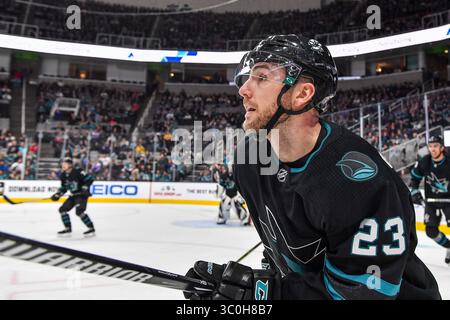 23. November 2018: Barclay Goodrow (23) im Rahmen des NHL-Spiels zwischen den Vancouver Canucks und den San Jose Sharks im SAP Center in San Jose, Kalifornien. Chris Brown/CSM(Kreditbild: &Copy; Chris Brown/CSM via ZUMA Wire) Stockfoto