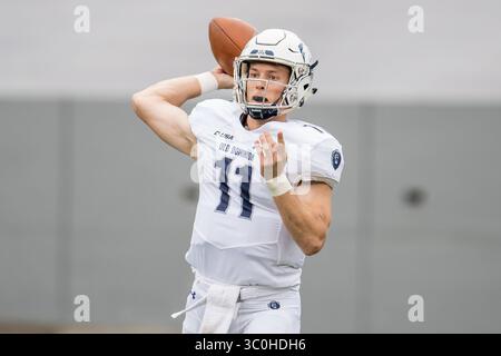 24. November 2018: Der alte Dominion Monarchs Quarterback Blake LaRussa (11) wirft im Rice Stadium in Houston (Texas) einen Pass. Rice gewann das Spiel 27 zu 13...Trask Smith/CSM(Credit Image: &Copy; Trask Smith/CSM via ZUMA Wire) Stockfoto