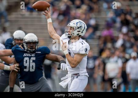 24. November 2018: Der alte Dominion Monarchs Quarterback Blake LaRussa (11) wirft im Rice Stadium in Houston (Texas) einen Pass. Rice gewann das Spiel 27 zu 13...Trask Smith/CSM(Credit Image: &Copy; Trask Smith/CSM via ZUMA Wire) Stockfoto