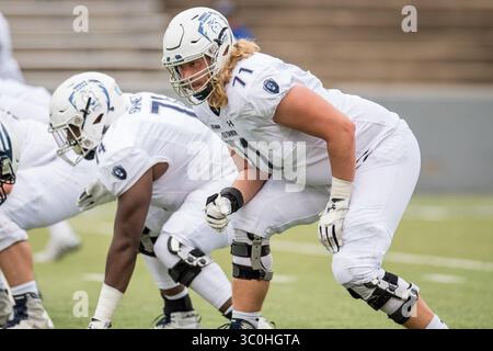24. November 2018: Der alte Dominion Monarchs Offensive Lineman Isaac Weaver (71) während des 3. Viertels eines NCAA-Fußballspiels zwischen den Old Dominion Monarchs und den Rice Owls im Rice Stadium in Houston, Texas. Rice gewann das Spiel 27 zu 13...Trask Smith/CSM(Credit Image: &Copy; Trask Smith/CSM via ZUMA Wire) Stockfoto