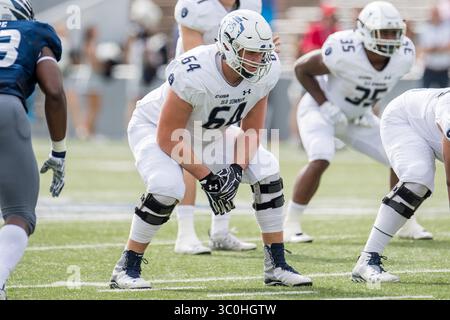 24. November 2018: Old Dominion Monarchs Offensive Lineman Nick Saldiveri (64) während des 2. Viertels eines NCAA-Fußballspiels zwischen den Old Dominion Monarchs und den Rice Owls im Rice Stadium in Houston, Texas. Rice gewann das Spiel 27 zu 13...Trask Smith/CSM(Credit Image: &Copy; Trask Smith/CSM via ZUMA Wire) Stockfoto