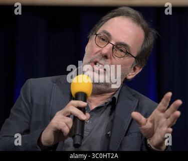 25. November 2018 – Pasadena, CA, USA – Tilman Spohn, HP3 Principle Investigator, German Aerospace Center, spricht während eines Briefings in den sozialen Medien im Bereich Mission Support des Jet Propulsion Laboratory am 25. November 2018 in Pasadena, Kalifornien, über Mars Insight. Insight, ist ein Mars-Lander, das den inneren Raum des Mars erforschen soll und am 26. November auf dem Roten Planeten landet. (Kreditbild: © Bill Ingalls via ZUMA Wire) Stockfoto