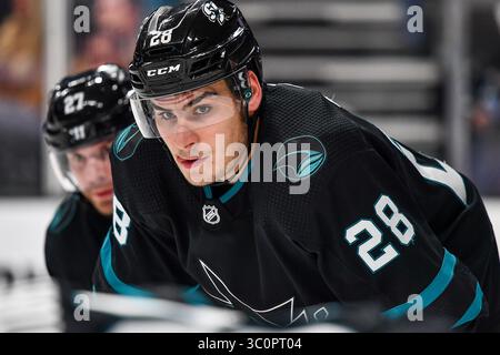 13. Dezember 2018: Timo Meier (28), der vor dem Spiel zwischen den Dallas Stars und den San Jose Sharks im SAP Center in San Jose (Kalifornien) steht, steht vor einem Spiel. Chris Brown/CSM(Kreditbild: &Copy; Chris Brown/CSM via ZUMA Wire) Stockfoto