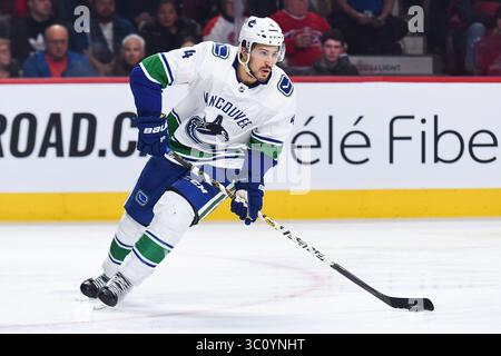 3. Januar 2019: Vancouver Canucks Defenceman Michael Del Zotto (4) skatet mit dem Puck während des Vancouver Canucks im Montreal Canadiens Spiel im Bell Centre in Montreal, Quebec. David Kirouac/CSM(Credit Image: &Copy; David Kirouac/CSM via ZUMA Wire) Stockfoto